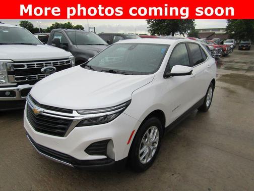 Iridescent Pearl Tricoat 2024 Chevrolet Equinox 1LT