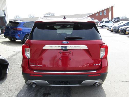Rapid Red Metallic Tinted Clearcoat 2024 Ford Explorer Limited