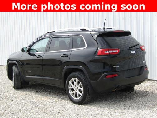Diamond Black Crystal Pearlcoat 2018 Jeep Cherokee Latitude Plus