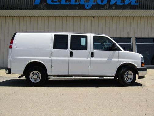 2023 Chevrolet Express 2500 RWD 2500 Regular Wheelbase WT