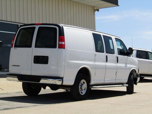 2023 Chevrolet Express 2500 RWD 2500 Regular Wheelbase WT