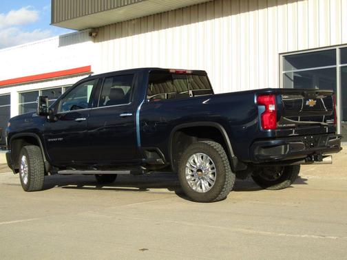 2022 Chevrolet Silverado 3500 High Country