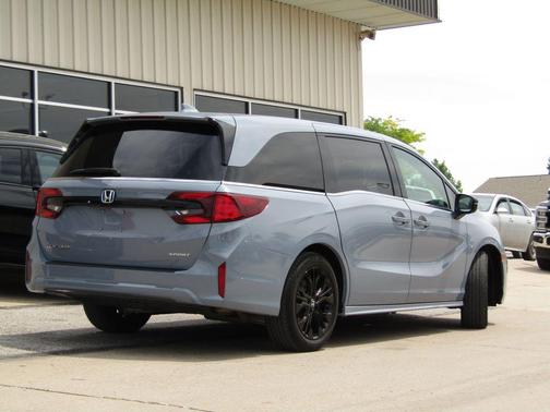 Sonic Gray Pearl 2025 Honda Odyssey Sport-L