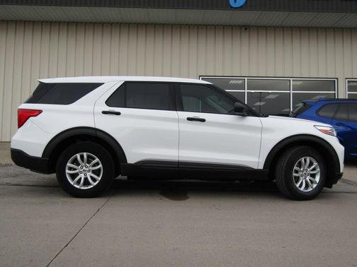 2021 Ford Explorer Base