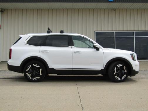 Glacial White Pearl 2025 Kia Telluride S