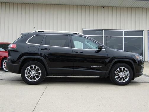 2021 Jeep Cherokee Latitude Lux