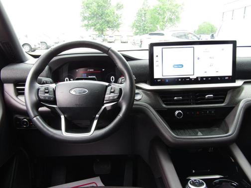 Gray Metallic 2025 Ford Explorer Platinum