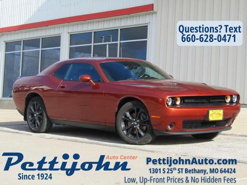 2021 Dodge Challenger SXT