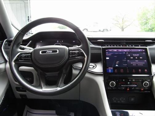 2022 Jeep Grand Cherokee L Overland