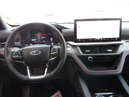 Black Metallic 2025 Ford Explorer ST-Line