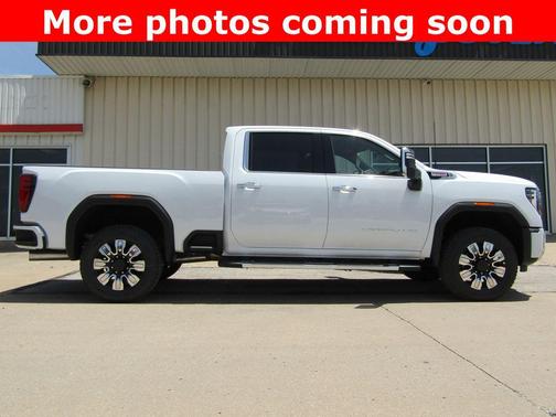 Glacier White Tricoat 2026 GMC Sierra 2500 Denali