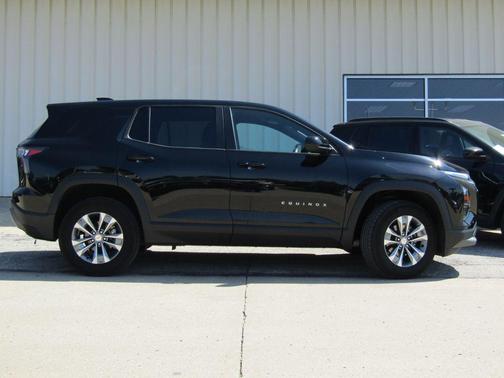 Mosaic Black Metallic 2026 Chevrolet Equinox 1LT
