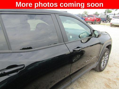 Mosaic Black Metallic 2026 Chevrolet Equinox 1LT