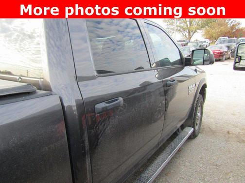 2017 RAM 2500 Tradesman Crew Cab 4x4 6'4' Box