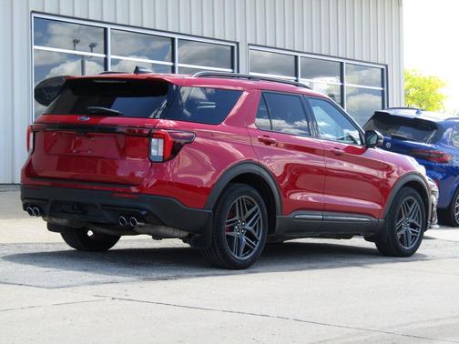 Rapid Red Metallic Tinted Clearcoat 2025 Ford Explorer ST