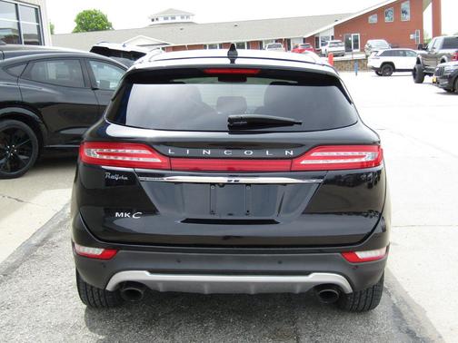 Infinite Black Metallic 2019 Lincoln MKC Standard