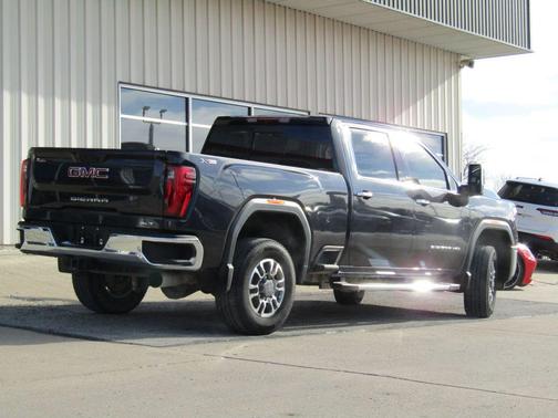 2024 GMC Sierra 2500 SLT
