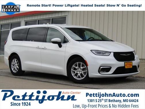 2023 Chrysler Pacifica Touring L