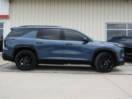 Lakeshore Blue Metallic 2024 Chevrolet Traverse RS