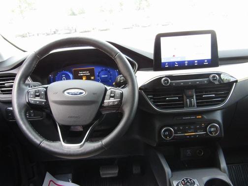 2021 Ford Escape Titanium