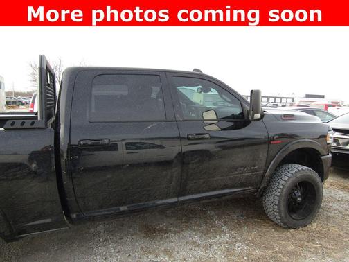 2020 RAM 3500 Laramie Crew Cab 4x4 6'4' Box