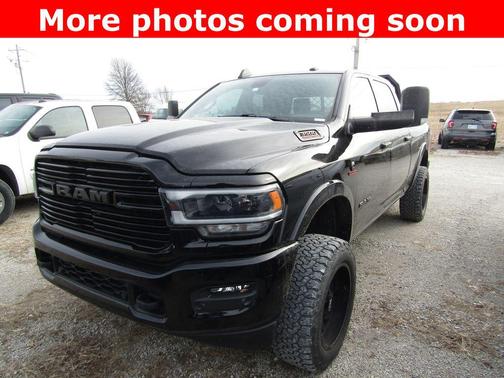 2020 RAM 3500 Laramie Crew Cab 4x4 6'4' Box