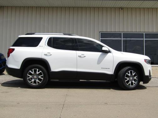 Summit White 2023 GMC Acadia FWD SLT