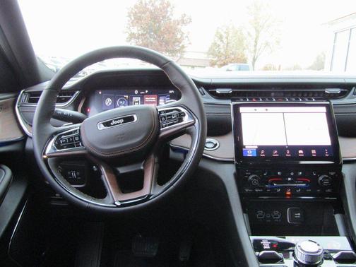 2025 Jeep Grand Cherokee L Summit