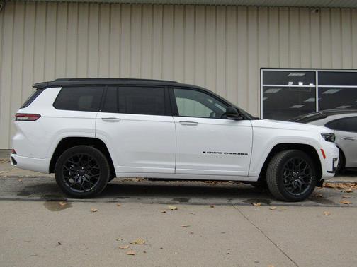 2025 Jeep Grand Cherokee L Summit