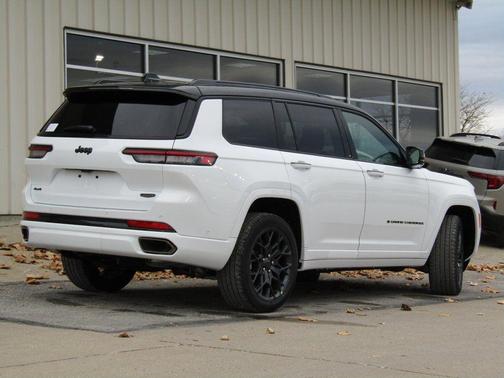 2025 Jeep Grand Cherokee L Summit