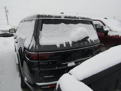 2022 Jeep Wagoneer Series III 4x4