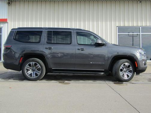 2022 Jeep Wagoneer Series III 4x4