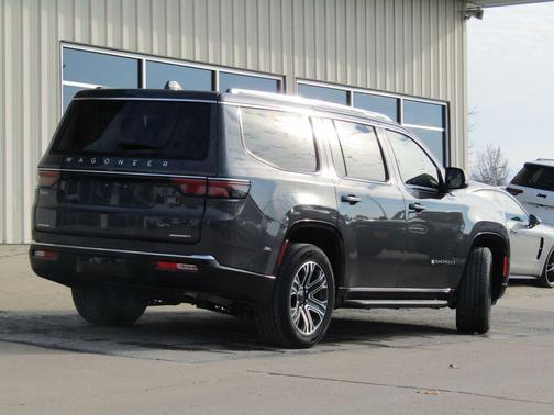 2022 Jeep Wagoneer Series III 4x4