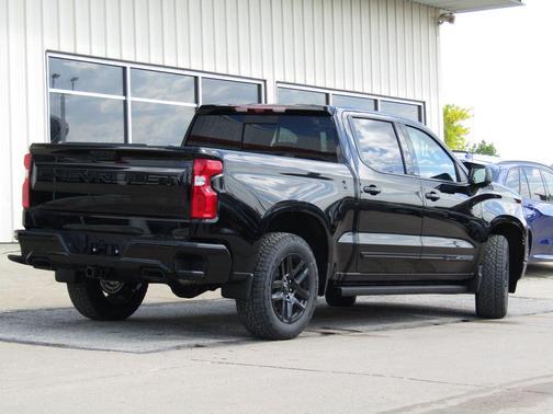 Black 2026 Chevrolet Silverado 1500 High Country