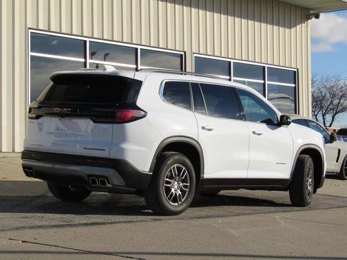 2025 GMC Acadia AWD Elevation