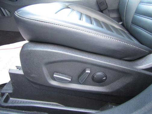 Atlas Blue Metallic 2024 Ford Edge SEL