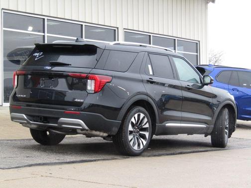 Agate Black Metallic 2026 Ford Explorer Platinum