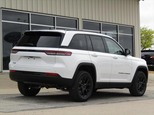 2025 Jeep Grand Cherokee Altitude