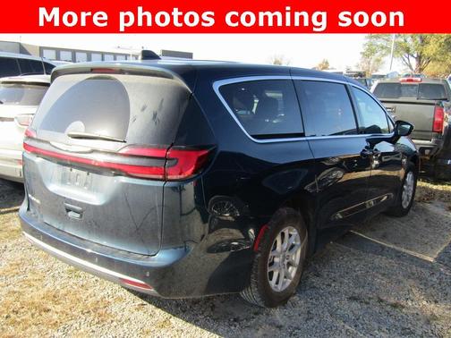 2025 Chrysler Pacifica L