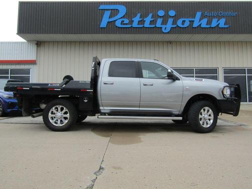 Billet Silver Metallic Clearcoat 2022 RAM 2500 Big Horn Crew Cab 4x4 6'4' Box