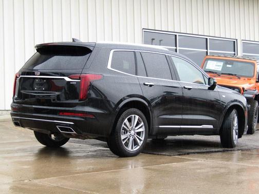 2025 Cadillac XT6 Premium Luxury AWD