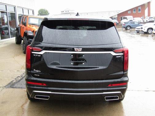 2025 Cadillac XT6 Premium Luxury AWD