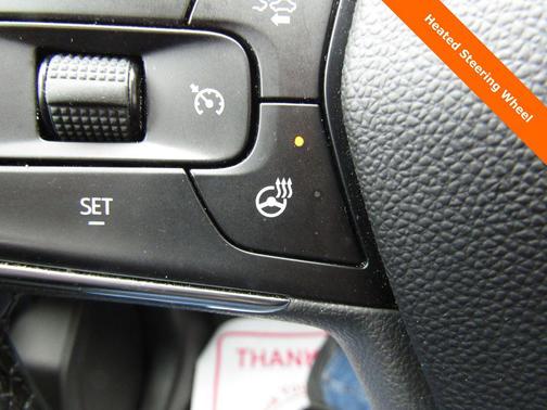Summit White 2025 Chevrolet Trax LT
