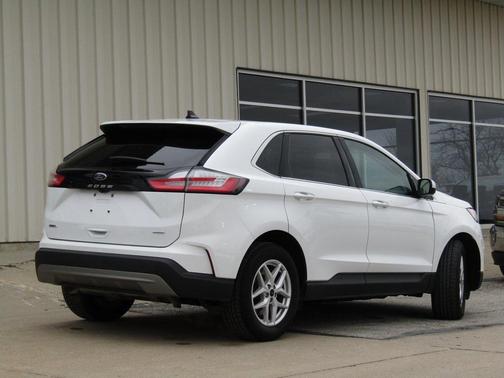 Oxford White 2023 Ford Edge SEL