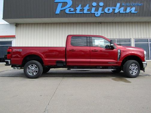 Ruby Red Metallic Tinted Clearcoat 2026 Ford F-350 Lariat