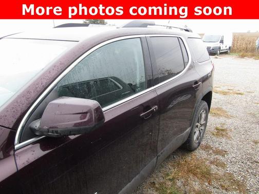 2017 GMC Acadia SLE-2