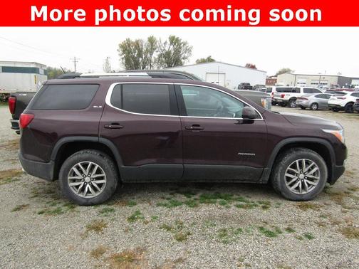 2017 GMC Acadia SLE-2