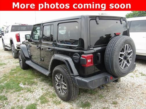 2024 Jeep Wrangler 4-Door Sahara 4x4