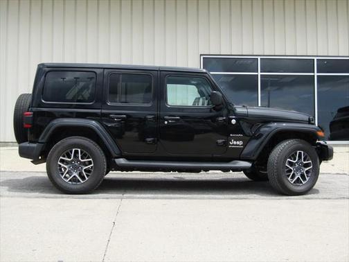 2024 Jeep Wrangler 4-Door Sahara 4x4