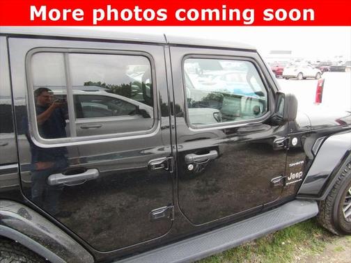 2024 Jeep Wrangler 4-Door Sahara 4x4